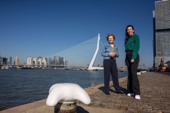 Ariadne Veenhuizen en Swetlana Westermeijer, korps Rotterdam-Rijnmond